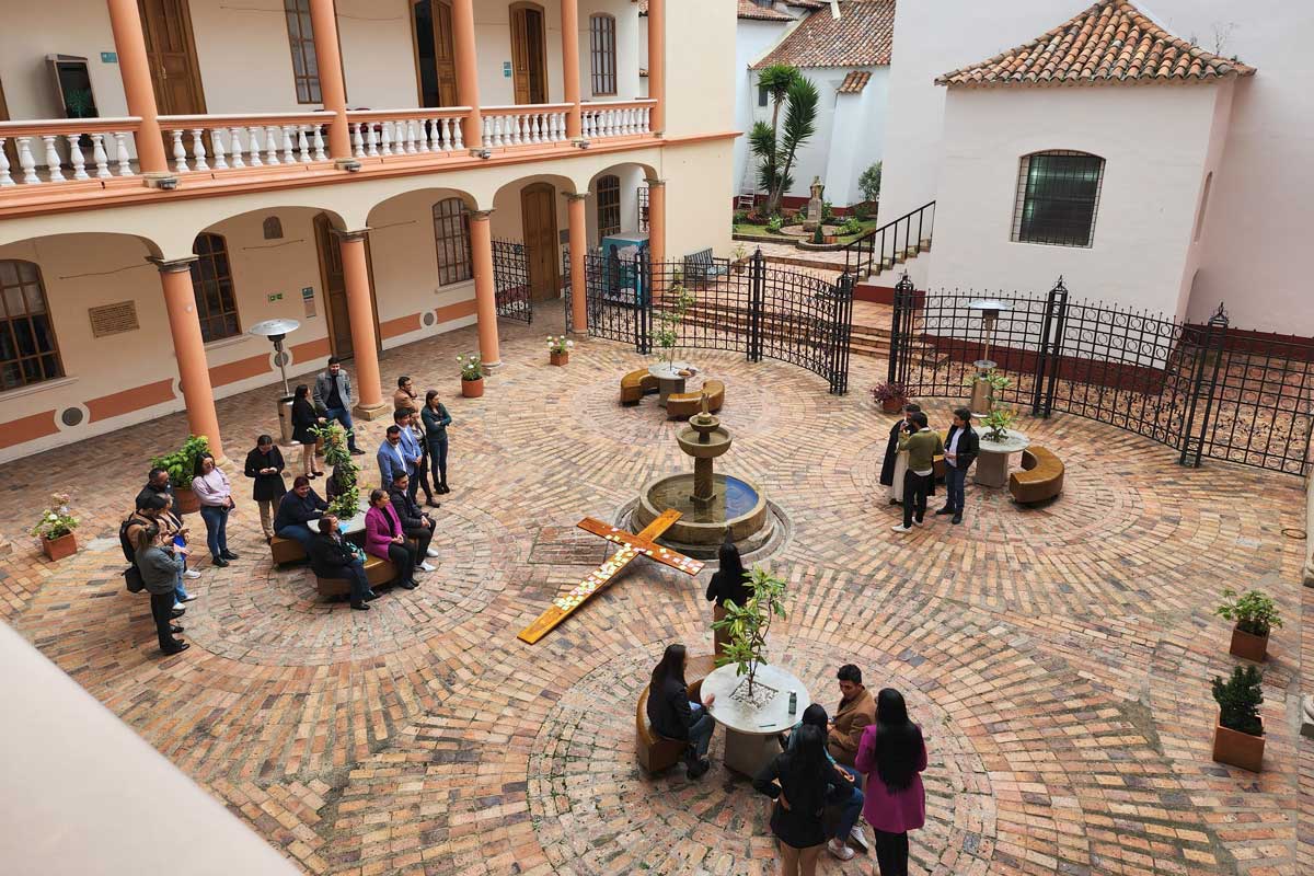 viacrucis7-evangelizacion-cultura-2025-santoto-tunja-boyaca